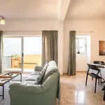 Sea Front 3 Bedroom Apartment With Ps5